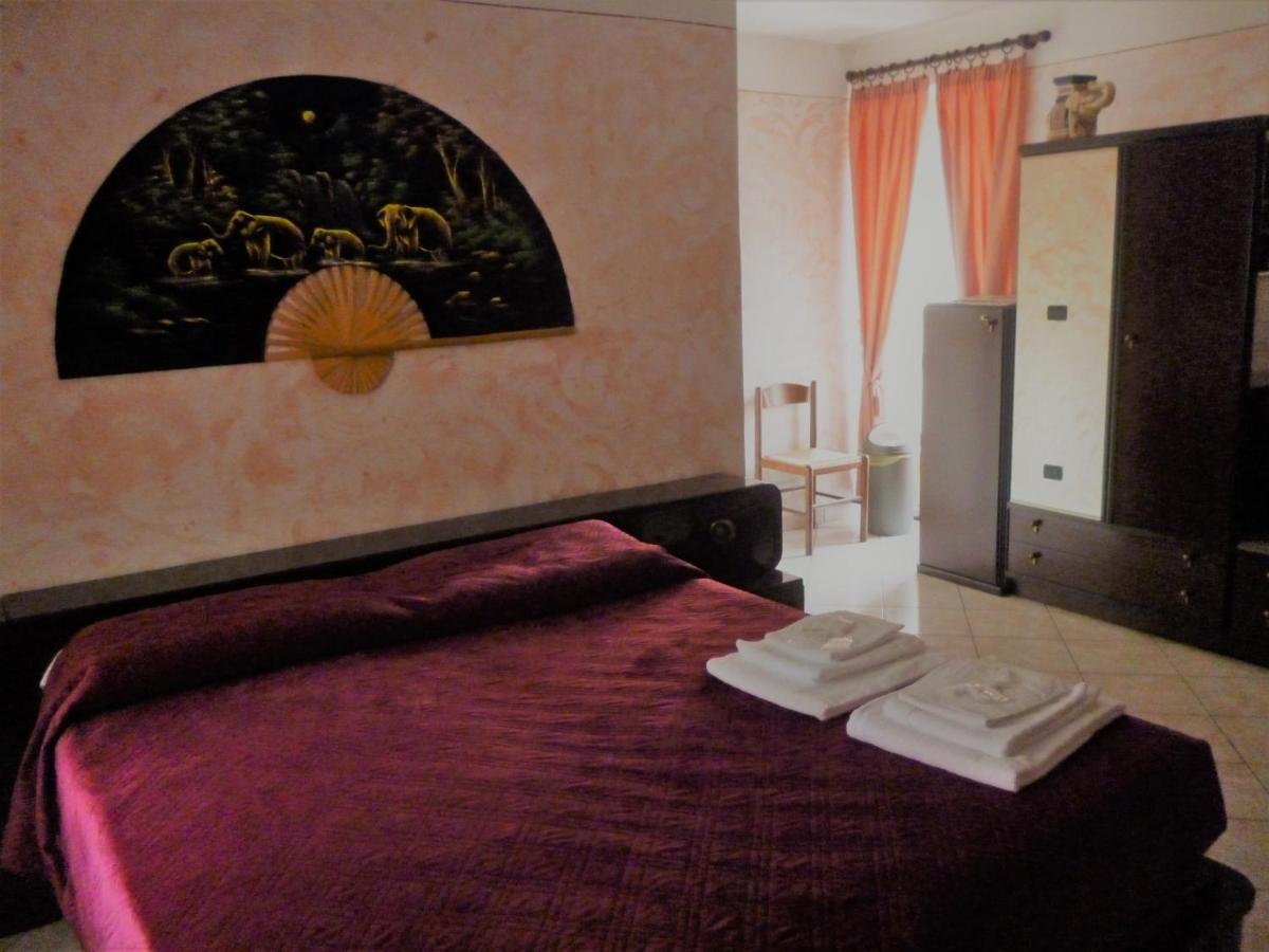 L'Elefantino - Bed And Book Bed & Breakfast Roccasparvera Екстериор снимка